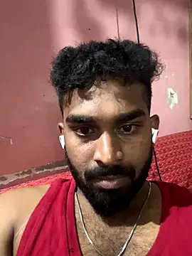 Snapshot of Handsomehunk_4U chatting on December 2024 05:46:01 PM Handsomehunk 4U online show from December 2024 05:46:01 PM