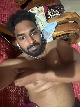 Snapshot of Handsomehunk_4U chatting on December 2024 09:00:01 PM Handsomehunk 4U online show from December 2024 09:00:01 PM