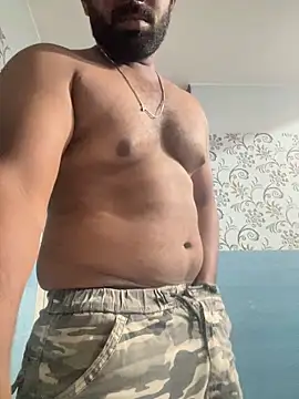 Snapshot of Handsomehunk_4U chatting on December 2024 04:47:02 PM Handsomehunk 4U online show from December 2024 04:47:02 PM