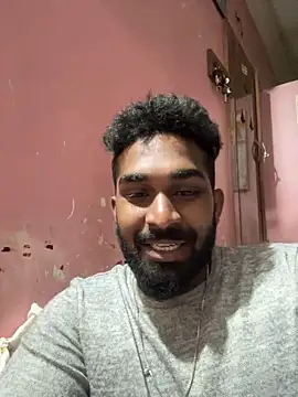 Snapshot of Handsomehunk_4U chatting on December 2024 05:37:02 PM Handsomehunk 4U online show from December 2024 05:37:02 PM