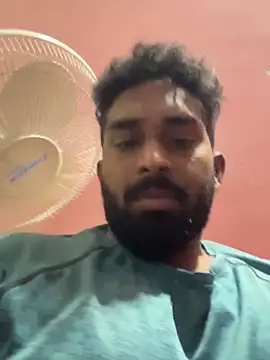 Snapshot of Handsomehunk_4U chatting on December 2024 05:37:01 PM Handsomehunk 4U online show from December 2024 05:37:01 PM