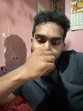 Snapshot of Handsomehunk_4U chatting on December 2024 05:22:01 PM Handsomehunk 4U online show from December 2024 05:22:01 PM