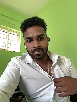 Snapshot of Handsomehunk_4U chatting on January 2025 08:00:02 AM Handsomehunk 4U online show from January 2025 08:00:02 AM