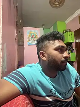 Snapshot of Handsomehunk_4U chatting on January 2025 04:53:01 PM Handsomehunk 4U online show from January 2025 04:53:01 PM