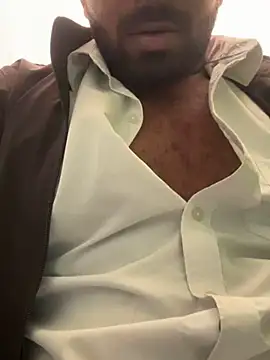 Snapshot of Handsomehunk_4U chatting on February 2025 12:45:02 PM Handsomehunk 4U online show from February 2025 12:45:02 PM