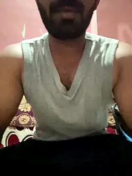 Snapshot of Handsomehunk_4U chatting on November 2025 05:48:01 PM Handsomehunk 4U online show from November 2025 05:48:01 PM
