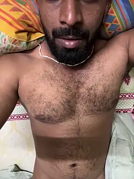 Snapshot of Handsomehunk_4U chatting on December 2025 06:16:01 PM Handsomehunk 4U online show from December 2025 06:16:01 PM