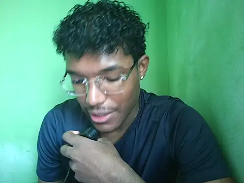 Oliveira2344 online show from April 2026 01:25:02 PM