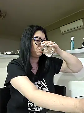 Milf Abigail online show from March 2026 02:37:01 AM