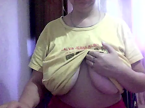 AnaXBerry online show from October 2025 06:43:02 AM