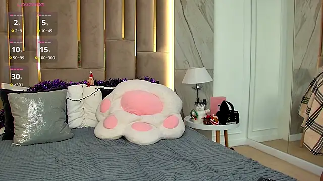 Gabriella Wils online show from December 2024 08:56:01 AM