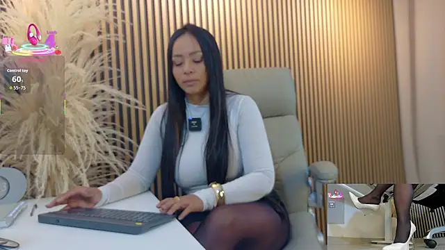 lulu 072 online show from April 2026 12:10:01 AM