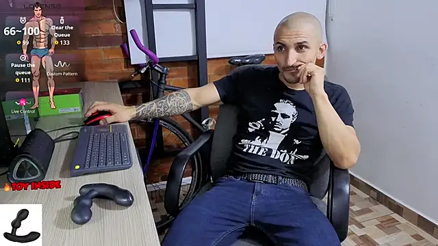 Snapshot of Marck_Muscle chatting on February 2026 04:16:01 AM Marck Muscle online show from February 2026 04:16:01 AM