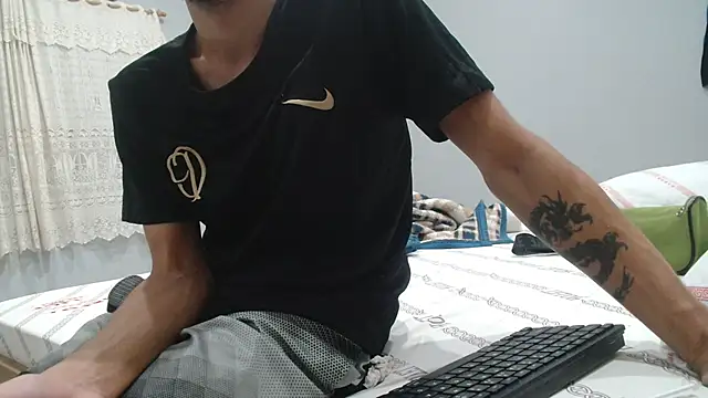 UncutToyBoy23cm online show from June 2026 03:22:01 PM