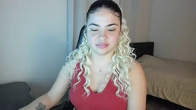 MelSaunders online show from January 2025 01:42:01 AM