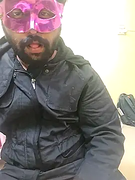 Snapshot of GlassBarge9 chatting on November 2025 05:29:02 PM GlassBarge9 online show from November 2025 05:29:02 PM