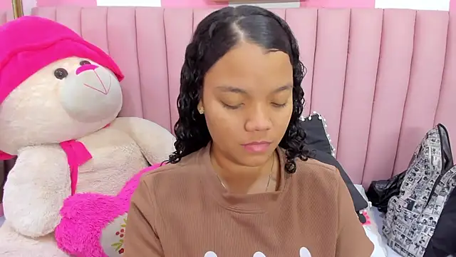 ISABELLA 020 online show from February 2026 12:46:02 PM