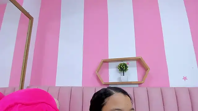 ISABELLA 020 online show from February 2026 01:53:02 PM