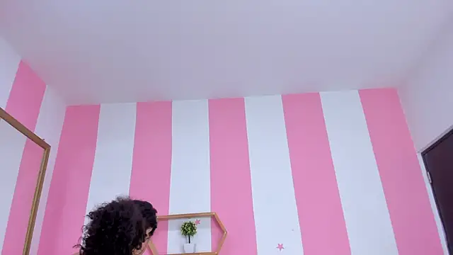 ISABELLA 020 online show from March 2026 12:23:02 PM