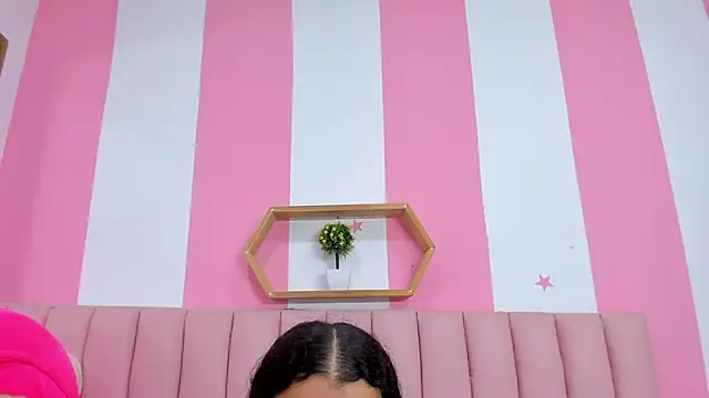 ISABELLA 020 online show from March 2026 12:44:02 PM