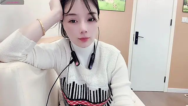 AKiKi711 online show from February 2026 04:38:02 AM