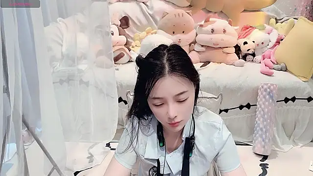 Snapshot of AKiKi711 chatting on July 2026 04:58:02 AM AKiKi711 online show from July 2026 04:58:02 AM