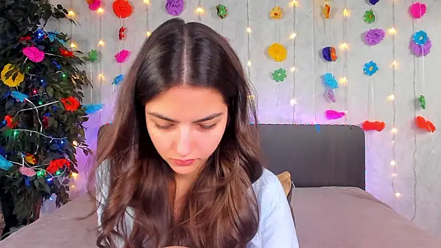 Milana Crystal  online show from March 2026 08:09:01 AM