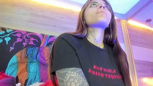 Cori Paige online show from April 2026 04:22:01 AM