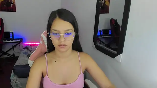 jessi and boy online show from December 2025 07:18:01 PM