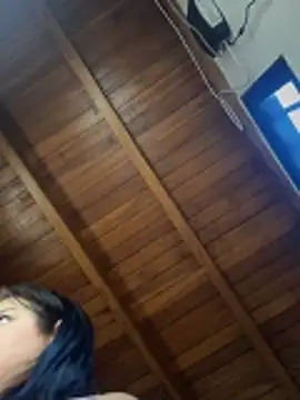 Kylie2211 online show from November 2025 11:09:01 AM