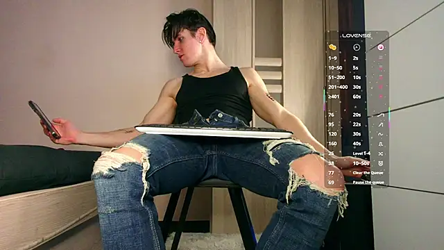 Snapshot of ChristianLevine_ chatting on January 2026 04:53:02 PM ChristianLevine online show from January 2026 04:53:02 PM