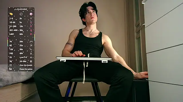 Snapshot of ChristianLevine_ chatting on February 2026 04:11:02 PM ChristianLevine online show from February 2026 04:11:02 PM