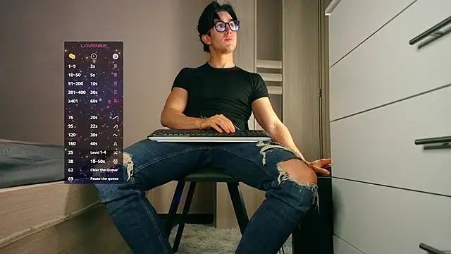 Snapshot of ChristianLevine_ chatting on March 2026 06:41:01 AM ChristianLevine online show from March 2026 06:41:01 AM