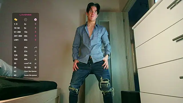 Snapshot of ChristianLevine_ chatting on April 2026 08:13:02 PM ChristianLevine online show from April 2026 08:13:02 PM