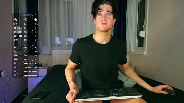 Snapshot of ChristianLevine_ chatting on April 2026 08:37:01 PM ChristianLevine online show from April 2026 08:37:01 PM