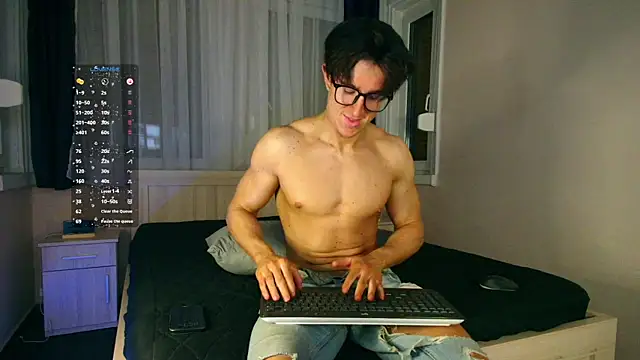 Snapshot of ChristianLevine_ chatting on April 2026 07:25:02 PM ChristianLevine online show from April 2026 07:25:02 PM
