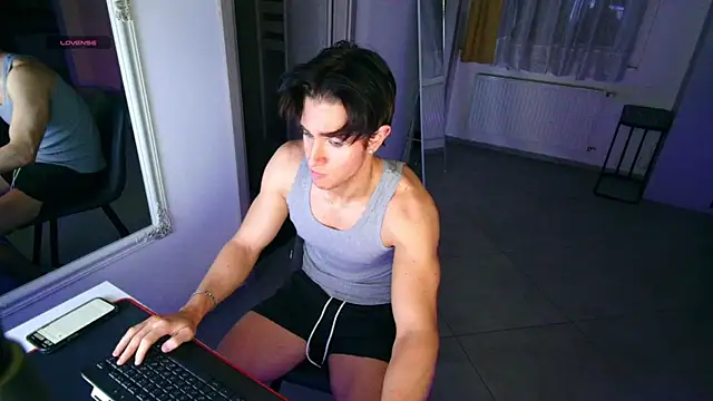 Snapshot of ChristianLevine_ chatting on April 2026 05:45:02 PM ChristianLevine online show from April 2026 05:45:02 PM