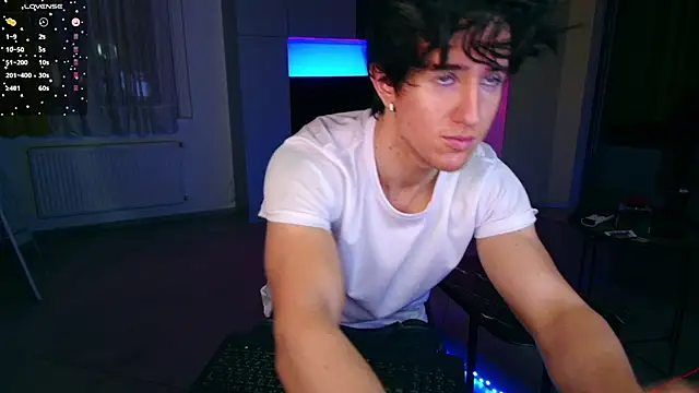Snapshot of ChristianLevine_ chatting on June 2026 08:14:02 PM ChristianLevine online show from June 2026 08:14:02 PM