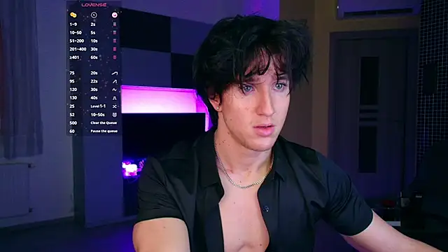 Snapshot of ChristianLevine_ chatting on June 2026 05:52:01 PM ChristianLevine online show from June 2026 05:52:01 PM