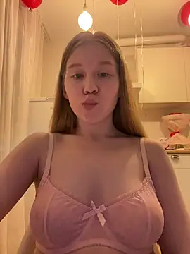 Eva Weyne online show from March 2026 08:52:01 PM