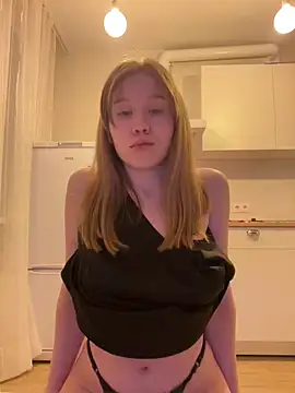 Eva Weyne online show from April 2026 07:55:01 PM