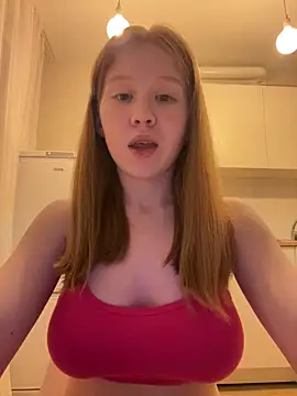Snapshot of Eva_Weyne chatting on May 2026 09:46:02 PM Eva Weyne online show from May 2026 09:46:02 PM