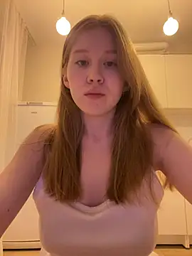 Snapshot of Eva_Weyne chatting on August 2026 11:06:02 PM Eva Weyne online show from August 2026 11:06:02 PM