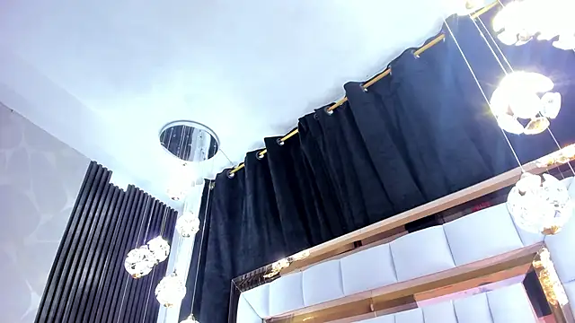 Snapshot of SarayRoyse chatting on September 2025 07:26:01 PM SarayRoyse online show from September 2025 07:26:01 PM