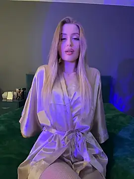 Sweet  Milly online show from January 2025 07:57:01 PM