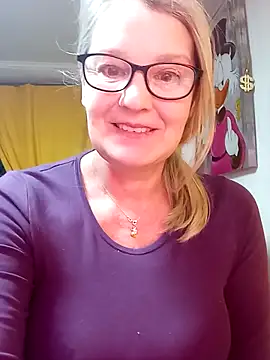 Snapshot of irinamaux chatting on March 2026 11:02:01 PM irinamaux online show from March 2026 11:02:01 PM