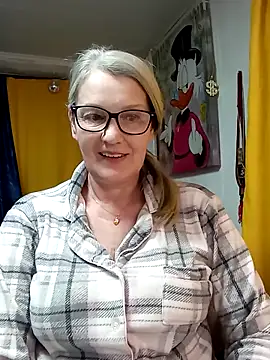 Snapshot of irinamaux chatting on March 2026 05:18:02 PM irinamaux online show from March 2026 05:18:02 PM