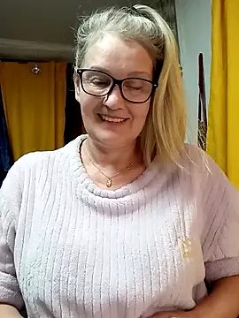 Snapshot of irinamaux chatting on March 2026 10:31:02 PM irinamaux online show from March 2026 10:31:02 PM