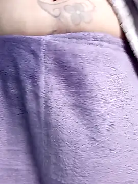 Snapshot of irinamaux chatting on April 2026 10:00:02 PM irinamaux online show from April 2026 10:00:02 PM