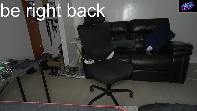 Zander823 online show from April 2026 06:10:02 AM